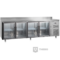 De 4 glazen deuren koelwerkbank van Gastro-Inox 222.077 heeft een afmeting van 2500(b)x700(d)x850(h)mm.